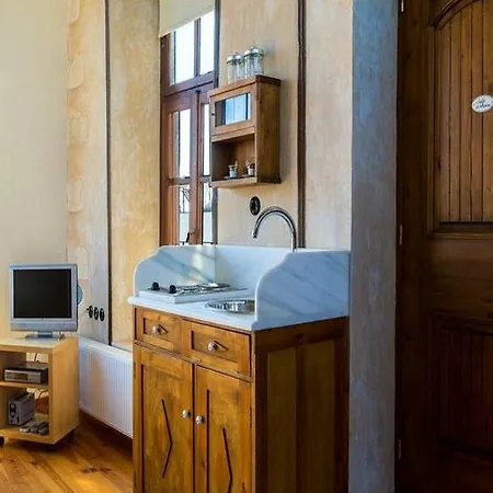 Anassa Estate Cultural Heritage 3* העיירה רתימנו